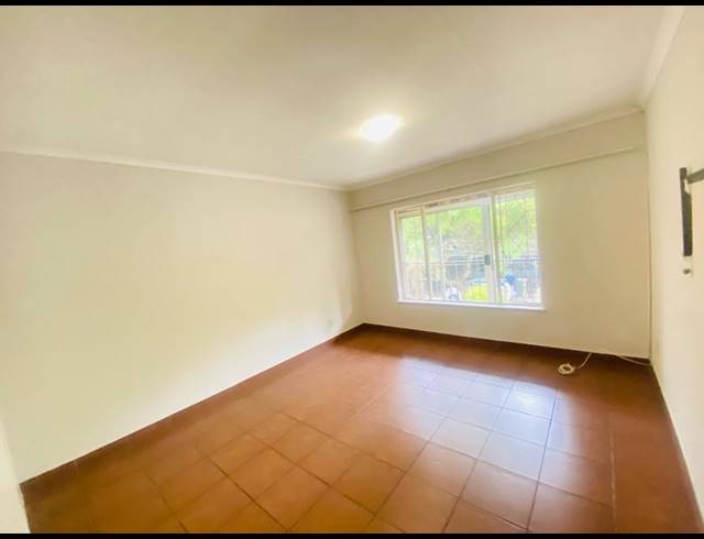 2 BEDROOM APARTMENT FOR SALE IN NEW REDRUTH